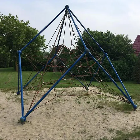 House, Near Beaches ستيليندام