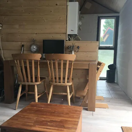House, Near Beaches 스텔렌담
