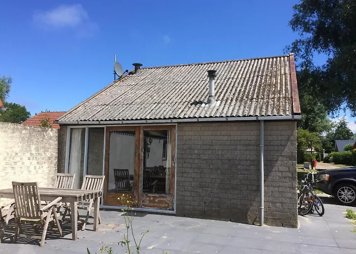 Dom wakacyjny House, Near Beaches Stellendam