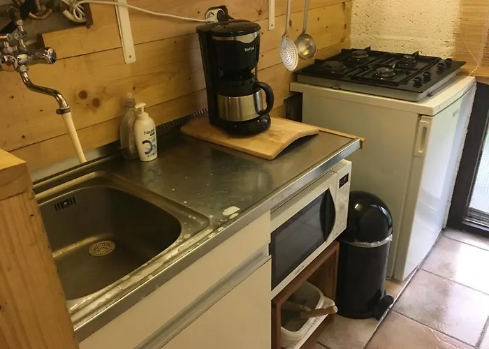 House, Near Beaches בית נופש